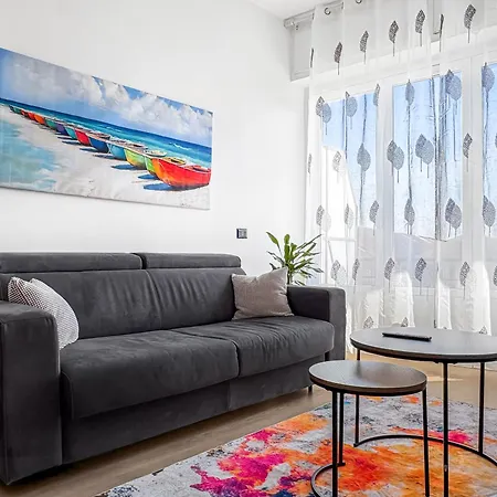 Victoria Seafront - Sea View Private Parking Ac & Wifi