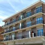 아파트 Victoria Seafront - Sea View Private Parking Ac & Wifi 사보나