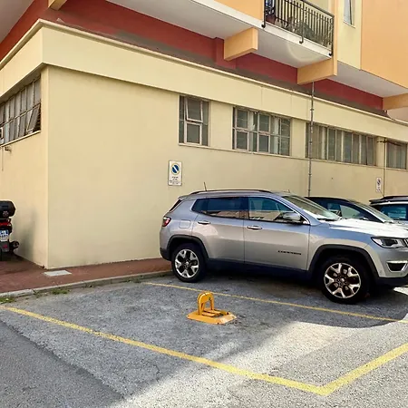 Victoria Seafront - Sea View Private Parking Ac & Wifi *