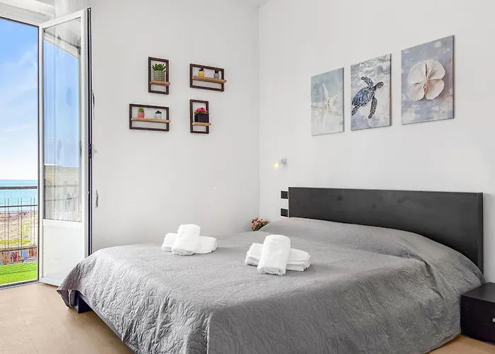 Victoria Seafront - Sea View Private Parking Ac & Wifi Apartamento